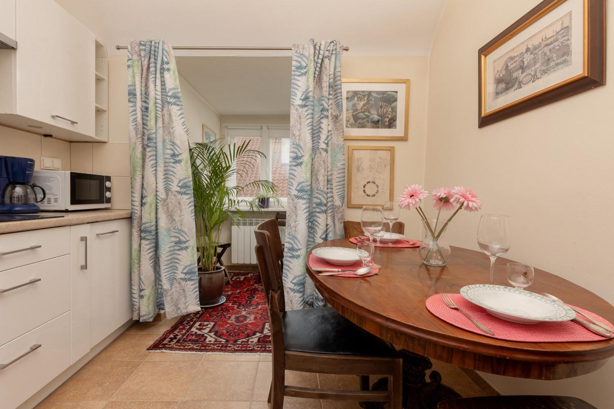 Atmospheric Apartment Next To Warsaw Old Town Square By Noclegi Renters Exterior foto